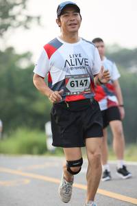 BIB: 6147
                            <button type="button" onclick="openModal(6349589)" class="btn btn-primary btn-sm float-right btn-popup" data-toggle="modal" data-target=".modal-high-quality">
                        <i class="fas fa-shopping-cart"></i> Add to Cart
                    </button>
                                            <button type="button" onclick="isThisMe(6349589, true)" class="btn btn-success btn-sm float-right btn-popup btn-isme hidden" data-toggle="tooltip" data-placement="bottom" title="นี่คือรูปของคุณใช่ไหม คลิกที่นี่เพื่อเอาเข้าอัลบั้ม">
                        <i class="fas fa-plus"></i> Add to album
                    </button>
                    <button type="button" onclick="isThisMe(6349589, false)" class="btn btn-warning btn-sm float-right btn-popup btn-isnotme hidden">
                        <i class="fas fa-ban"></i> Remove from album
                    </button>