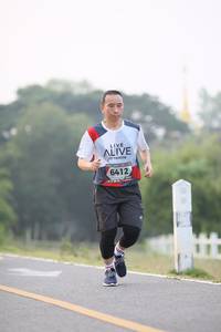 BIB: 6412
                            <button type="button" onclick="openModal(6348501)" class="btn btn-primary btn-sm float-right btn-popup" data-toggle="modal" data-target=".modal-high-quality">
                        <i class="fas fa-shopping-cart"></i> Add to Cart
                    </button>
                                            <button type="button" onclick="isThisMe(6348501, true)" class="btn btn-success btn-sm float-right btn-popup btn-isme hidden" data-toggle="tooltip" data-placement="bottom" title="นี่คือรูปของคุณใช่ไหม คลิกที่นี่เพื่อเอาเข้าอัลบั้ม">
                        <i class="fas fa-plus"></i> Add to album
                    </button>
                    <button type="button" onclick="isThisMe(6348501, false)" class="btn btn-warning btn-sm float-right btn-popup btn-isnotme hidden">
                        <i class="fas fa-ban"></i> Remove from album
                    </button>