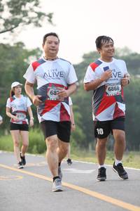 BIB: 6868
                            <button type="button" onclick="openModal(6350032)" class="btn btn-primary btn-sm float-right btn-popup" data-toggle="modal" data-target=".modal-high-quality">
                        <i class="fas fa-shopping-cart"></i> Add to Cart
                    </button>
                                            <button type="button" onclick="isThisMe(6350032, true)" class="btn btn-success btn-sm float-right btn-popup btn-isme hidden" data-toggle="tooltip" data-placement="bottom" title="นี่คือรูปของคุณใช่ไหม คลิกที่นี่เพื่อเอาเข้าอัลบั้ม">
                        <i class="fas fa-plus"></i> Add to album
                    </button>
                    <button type="button" onclick="isThisMe(6350032, false)" class="btn btn-warning btn-sm float-right btn-popup btn-isnotme hidden">
                        <i class="fas fa-ban"></i> Remove from album
                    </button>