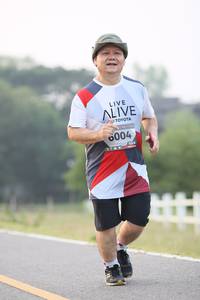 BIB: 6004
                            <button type="button" onclick="openModal(6349858)" class="btn btn-primary btn-sm float-right btn-popup" data-toggle="modal" data-target=".modal-high-quality">
                        <i class="fas fa-shopping-cart"></i> Add to Cart
                    </button>
                                            <button type="button" onclick="isThisMe(6349858, true)" class="btn btn-success btn-sm float-right btn-popup btn-isme hidden" data-toggle="tooltip" data-placement="bottom" title="นี่คือรูปของคุณใช่ไหม คลิกที่นี่เพื่อเอาเข้าอัลบั้ม">
                        <i class="fas fa-plus"></i> Add to album
                    </button>
                    <button type="button" onclick="isThisMe(6349858, false)" class="btn btn-warning btn-sm float-right btn-popup btn-isnotme hidden">
                        <i class="fas fa-ban"></i> Remove from album
                    </button>