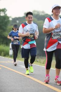 BIB: 6254, 969
                            <button type="button" onclick="openModal(6349253)" class="btn btn-primary btn-sm float-right btn-popup" data-toggle="modal" data-target=".modal-high-quality">
                        <i class="fas fa-shopping-cart"></i> Add to Cart
                    </button>
                                            <button type="button" onclick="isThisMe(6349253, true)" class="btn btn-success btn-sm float-right btn-popup btn-isme hidden" data-toggle="tooltip" data-placement="bottom" title="นี่คือรูปของคุณใช่ไหม คลิกที่นี่เพื่อเอาเข้าอัลบั้ม">
                        <i class="fas fa-plus"></i> Add to album
                    </button>
                    <button type="button" onclick="isThisMe(6349253, false)" class="btn btn-warning btn-sm float-right btn-popup btn-isnotme hidden">
                        <i class="fas fa-ban"></i> Remove from album
                    </button>