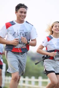 BIB: 413, 696
                            <button type="button" onclick="openModal(6348712)" class="btn btn-primary btn-sm float-right btn-popup" data-toggle="modal" data-target=".modal-high-quality">
                        <i class="fas fa-shopping-cart"></i> Add to Cart
                    </button>
                                            <button type="button" onclick="isThisMe(6348712, true)" class="btn btn-success btn-sm float-right btn-popup btn-isme hidden" data-toggle="tooltip" data-placement="bottom" title="นี่คือรูปของคุณใช่ไหม คลิกที่นี่เพื่อเอาเข้าอัลบั้ม">
                        <i class="fas fa-plus"></i> Add to album
                    </button>
                    <button type="button" onclick="isThisMe(6348712, false)" class="btn btn-warning btn-sm float-right btn-popup btn-isnotme hidden">
                        <i class="fas fa-ban"></i> Remove from album
                    </button>