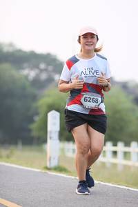 BIB: 6268
                            <button type="button" onclick="openModal(6349506)" class="btn btn-primary btn-sm float-right btn-popup" data-toggle="modal" data-target=".modal-high-quality">
                        <i class="fas fa-shopping-cart"></i> Add to Cart
                    </button>
                                            <button type="button" onclick="isThisMe(6349506, true)" class="btn btn-success btn-sm float-right btn-popup btn-isme hidden" data-toggle="tooltip" data-placement="bottom" title="นี่คือรูปของคุณใช่ไหม คลิกที่นี่เพื่อเอาเข้าอัลบั้ม">
                        <i class="fas fa-plus"></i> Add to album
                    </button>
                    <button type="button" onclick="isThisMe(6349506, false)" class="btn btn-warning btn-sm float-right btn-popup btn-isnotme hidden">
                        <i class="fas fa-ban"></i> Remove from album
                    </button>