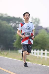 BIB: 6013
                            <button type="button" onclick="openModal(6350016)" class="btn btn-primary btn-sm float-right btn-popup" data-toggle="modal" data-target=".modal-high-quality">
                        <i class="fas fa-shopping-cart"></i> Add to Cart
                    </button>
                                            <button type="button" onclick="isThisMe(6350016, true)" class="btn btn-success btn-sm float-right btn-popup btn-isme hidden" data-toggle="tooltip" data-placement="bottom" title="นี่คือรูปของคุณใช่ไหม คลิกที่นี่เพื่อเอาเข้าอัลบั้ม">
                        <i class="fas fa-plus"></i> Add to album
                    </button>
                    <button type="button" onclick="isThisMe(6350016, false)" class="btn btn-warning btn-sm float-right btn-popup btn-isnotme hidden">
                        <i class="fas fa-ban"></i> Remove from album
                    </button>