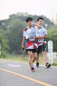 BIB: 6864, 6818
                            <button type="button" onclick="openModal(6349355)" class="btn btn-primary btn-sm float-right btn-popup" data-toggle="modal" data-target=".modal-high-quality">
                        <i class="fas fa-shopping-cart"></i> Add to Cart
                    </button>
                                            <button type="button" onclick="isThisMe(6349355, true)" class="btn btn-success btn-sm float-right btn-popup btn-isme hidden" data-toggle="tooltip" data-placement="bottom" title="นี่คือรูปของคุณใช่ไหม คลิกที่นี่เพื่อเอาเข้าอัลบั้ม">
                        <i class="fas fa-plus"></i> Add to album
                    </button>
                    <button type="button" onclick="isThisMe(6349355, false)" class="btn btn-warning btn-sm float-right btn-popup btn-isnotme hidden">
                        <i class="fas fa-ban"></i> Remove from album
                    </button>