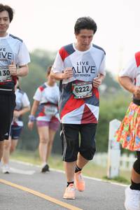 BIB: 6222
                            <button type="button" onclick="openModal(6349512)" class="btn btn-primary btn-sm float-right btn-popup" data-toggle="modal" data-target=".modal-high-quality">
                        <i class="fas fa-shopping-cart"></i> Add to Cart
                    </button>
                                            <button type="button" onclick="isThisMe(6349512, true)" class="btn btn-success btn-sm float-right btn-popup btn-isme hidden" data-toggle="tooltip" data-placement="bottom" title="นี่คือรูปของคุณใช่ไหม คลิกที่นี่เพื่อเอาเข้าอัลบั้ม">
                        <i class="fas fa-plus"></i> Add to album
                    </button>
                    <button type="button" onclick="isThisMe(6349512, false)" class="btn btn-warning btn-sm float-right btn-popup btn-isnotme hidden">
                        <i class="fas fa-ban"></i> Remove from album
                    </button>