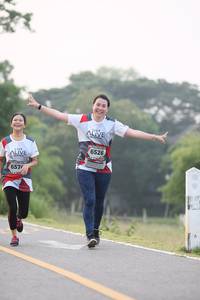 BIB: 6526, 657
                            <button type="button" onclick="openModal(6349433)" class="btn btn-primary btn-sm float-right btn-popup" data-toggle="modal" data-target=".modal-high-quality">
                        <i class="fas fa-shopping-cart"></i> Add to Cart
                    </button>
                                            <button type="button" onclick="isThisMe(6349433, true)" class="btn btn-success btn-sm float-right btn-popup btn-isme hidden" data-toggle="tooltip" data-placement="bottom" title="นี่คือรูปของคุณใช่ไหม คลิกที่นี่เพื่อเอาเข้าอัลบั้ม">
                        <i class="fas fa-plus"></i> Add to album
                    </button>
                    <button type="button" onclick="isThisMe(6349433, false)" class="btn btn-warning btn-sm float-right btn-popup btn-isnotme hidden">
                        <i class="fas fa-ban"></i> Remove from album
                    </button>