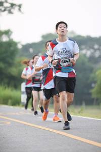 BIB: 6842
                            <button type="button" onclick="openModal(6348575)" class="btn btn-primary btn-sm float-right btn-popup" data-toggle="modal" data-target=".modal-high-quality">
                        <i class="fas fa-shopping-cart"></i> Add to Cart
                    </button>
                                            <button type="button" onclick="isThisMe(6348575, true)" class="btn btn-success btn-sm float-right btn-popup btn-isme hidden" data-toggle="tooltip" data-placement="bottom" title="นี่คือรูปของคุณใช่ไหม คลิกที่นี่เพื่อเอาเข้าอัลบั้ม">
                        <i class="fas fa-plus"></i> Add to album
                    </button>
                    <button type="button" onclick="isThisMe(6348575, false)" class="btn btn-warning btn-sm float-right btn-popup btn-isnotme hidden">
                        <i class="fas fa-ban"></i> Remove from album
                    </button>