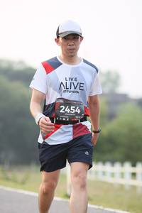 BIB: 2454, 128
                            <button type="button" onclick="openModal(6349662)" class="btn btn-primary btn-sm float-right btn-popup" data-toggle="modal" data-target=".modal-high-quality">
                        <i class="fas fa-shopping-cart"></i> Add to Cart
                    </button>
                                            <button type="button" onclick="isThisMe(6349662, true)" class="btn btn-success btn-sm float-right btn-popup btn-isme hidden" data-toggle="tooltip" data-placement="bottom" title="นี่คือรูปของคุณใช่ไหม คลิกที่นี่เพื่อเอาเข้าอัลบั้ม">
                        <i class="fas fa-plus"></i> Add to album
                    </button>
                    <button type="button" onclick="isThisMe(6349662, false)" class="btn btn-warning btn-sm float-right btn-popup btn-isnotme hidden">
                        <i class="fas fa-ban"></i> Remove from album
                    </button>