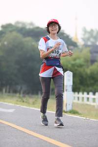 BIB: 610
                            <button type="button" onclick="openModal(6350017)" class="btn btn-primary btn-sm float-right btn-popup" data-toggle="modal" data-target=".modal-high-quality">
                        <i class="fas fa-shopping-cart"></i> Add to Cart
                    </button>
                                            <button type="button" onclick="isThisMe(6350017, true)" class="btn btn-success btn-sm float-right btn-popup btn-isme hidden" data-toggle="tooltip" data-placement="bottom" title="นี่คือรูปของคุณใช่ไหม คลิกที่นี่เพื่อเอาเข้าอัลบั้ม">
                        <i class="fas fa-plus"></i> Add to album
                    </button>
                    <button type="button" onclick="isThisMe(6350017, false)" class="btn btn-warning btn-sm float-right btn-popup btn-isnotme hidden">
                        <i class="fas fa-ban"></i> Remove from album
                    </button>