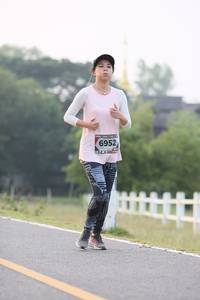 BIB: 6952
                            <button type="button" onclick="openModal(6350013)" class="btn btn-primary btn-sm float-right btn-popup" data-toggle="modal" data-target=".modal-high-quality">
                        <i class="fas fa-shopping-cart"></i> Add to Cart
                    </button>
                                            <button type="button" onclick="isThisMe(6350013, true)" class="btn btn-success btn-sm float-right btn-popup btn-isme hidden" data-toggle="tooltip" data-placement="bottom" title="นี่คือรูปของคุณใช่ไหม คลิกที่นี่เพื่อเอาเข้าอัลบั้ม">
                        <i class="fas fa-plus"></i> Add to album
                    </button>
                    <button type="button" onclick="isThisMe(6350013, false)" class="btn btn-warning btn-sm float-right btn-popup btn-isnotme hidden">
                        <i class="fas fa-ban"></i> Remove from album
                    </button>