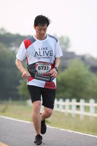 BIB: 6731
                            <button type="button" onclick="openModal(6348908)" class="btn btn-primary btn-sm float-right btn-popup" data-toggle="modal" data-target=".modal-high-quality">
                        <i class="fas fa-shopping-cart"></i> Add to Cart
                    </button>
                                            <button type="button" onclick="isThisMe(6348908, true)" class="btn btn-success btn-sm float-right btn-popup btn-isme hidden" data-toggle="tooltip" data-placement="bottom" title="นี่คือรูปของคุณใช่ไหม คลิกที่นี่เพื่อเอาเข้าอัลบั้ม">
                        <i class="fas fa-plus"></i> Add to album
                    </button>
                    <button type="button" onclick="isThisMe(6348908, false)" class="btn btn-warning btn-sm float-right btn-popup btn-isnotme hidden">
                        <i class="fas fa-ban"></i> Remove from album
                    </button>