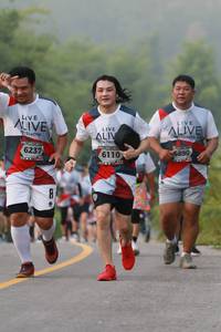 BIB: 6237, 6110, 6890
                            <button type="button" onclick="openModal(6355766)" class="btn btn-primary btn-sm float-right btn-popup" data-toggle="modal" data-target=".modal-high-quality">
                        <i class="fas fa-shopping-cart"></i> Add to Cart
                    </button>
                                            <button type="button" onclick="isThisMe(6355766, true)" class="btn btn-success btn-sm float-right btn-popup btn-isme hidden" data-toggle="tooltip" data-placement="bottom" title="นี่คือรูปของคุณใช่ไหม คลิกที่นี่เพื่อเอาเข้าอัลบั้ม">
                        <i class="fas fa-plus"></i> Add to album
                    </button>
                    <button type="button" onclick="isThisMe(6355766, false)" class="btn btn-warning btn-sm float-right btn-popup btn-isnotme hidden">
                        <i class="fas fa-ban"></i> Remove from album
                    </button>