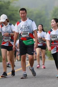 BIB: 6509, 7073, 6547, 6294
                            <button type="button" onclick="openModal(6355546)" class="btn btn-primary btn-sm float-right btn-popup" data-toggle="modal" data-target=".modal-high-quality">
                        <i class="fas fa-shopping-cart"></i> Add to Cart
                    </button>
                                            <button type="button" onclick="isThisMe(6355546, true)" class="btn btn-success btn-sm float-right btn-popup btn-isme hidden" data-toggle="tooltip" data-placement="bottom" title="นี่คือรูปของคุณใช่ไหม คลิกที่นี่เพื่อเอาเข้าอัลบั้ม">
                        <i class="fas fa-plus"></i> Add to album
                    </button>
                    <button type="button" onclick="isThisMe(6355546, false)" class="btn btn-warning btn-sm float-right btn-popup btn-isnotme hidden">
                        <i class="fas fa-ban"></i> Remove from album
                    </button>