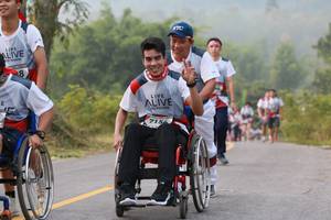 BIB: 715
                            <button type="button" onclick="openModal(6355659)" class="btn btn-primary btn-sm float-right btn-popup" data-toggle="modal" data-target=".modal-high-quality">
                        <i class="fas fa-shopping-cart"></i> Add to Cart
                    </button>
                                            <button type="button" onclick="isThisMe(6355659, true)" class="btn btn-success btn-sm float-right btn-popup btn-isme hidden" data-toggle="tooltip" data-placement="bottom" title="นี่คือรูปของคุณใช่ไหม คลิกที่นี่เพื่อเอาเข้าอัลบั้ม">
                        <i class="fas fa-plus"></i> Add to album
                    </button>
                    <button type="button" onclick="isThisMe(6355659, false)" class="btn btn-warning btn-sm float-right btn-popup btn-isnotme hidden">
                        <i class="fas fa-ban"></i> Remove from album
                    </button>