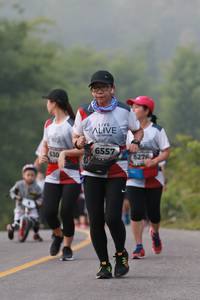 BIB: 6557, 6276, 630
                            <button type="button" onclick="openModal(6355707)" class="btn btn-primary btn-sm float-right btn-popup" data-toggle="modal" data-target=".modal-high-quality">
                        <i class="fas fa-shopping-cart"></i> Add to Cart
                    </button>
                                            <button type="button" onclick="isThisMe(6355707, true)" class="btn btn-success btn-sm float-right btn-popup btn-isme hidden" data-toggle="tooltip" data-placement="bottom" title="นี่คือรูปของคุณใช่ไหม คลิกที่นี่เพื่อเอาเข้าอัลบั้ม">
                        <i class="fas fa-plus"></i> Add to album
                    </button>
                    <button type="button" onclick="isThisMe(6355707, false)" class="btn btn-warning btn-sm float-right btn-popup btn-isnotme hidden">
                        <i class="fas fa-ban"></i> Remove from album
                    </button>