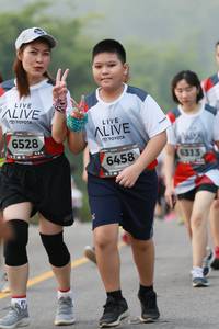 BIB: 6528, 6313, 6458
                            <button type="button" onclick="openModal(6356397)" class="btn btn-primary btn-sm float-right btn-popup" data-toggle="modal" data-target=".modal-high-quality">
                        <i class="fas fa-shopping-cart"></i> Add to Cart
                    </button>
                                            <button type="button" onclick="isThisMe(6356397, true)" class="btn btn-success btn-sm float-right btn-popup btn-isme hidden" data-toggle="tooltip" data-placement="bottom" title="นี่คือรูปของคุณใช่ไหม คลิกที่นี่เพื่อเอาเข้าอัลบั้ม">
                        <i class="fas fa-plus"></i> Add to album
                    </button>
                    <button type="button" onclick="isThisMe(6356397, false)" class="btn btn-warning btn-sm float-right btn-popup btn-isnotme hidden">
                        <i class="fas fa-ban"></i> Remove from album
                    </button>