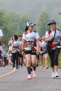 BIB: 7169, 6318
                            <button type="button" onclick="openModal(6356373)" class="btn btn-primary btn-sm float-right btn-popup" data-toggle="modal" data-target=".modal-high-quality">
                        <i class="fas fa-shopping-cart"></i> Add to Cart
                    </button>
                                            <button type="button" onclick="isThisMe(6356373, true)" class="btn btn-success btn-sm float-right btn-popup btn-isme hidden" data-toggle="tooltip" data-placement="bottom" title="นี่คือรูปของคุณใช่ไหม คลิกที่นี่เพื่อเอาเข้าอัลบั้ม">
                        <i class="fas fa-plus"></i> Add to album
                    </button>
                    <button type="button" onclick="isThisMe(6356373, false)" class="btn btn-warning btn-sm float-right btn-popup btn-isnotme hidden">
                        <i class="fas fa-ban"></i> Remove from album
                    </button>