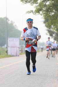 BIB: 210
                            <button type="button" onclick="openModal(6358872)" class="btn btn-primary btn-sm float-right btn-popup" data-toggle="modal" data-target=".modal-high-quality">
                        <i class="fas fa-shopping-cart"></i> Add to Cart
                    </button>
                                            <button type="button" onclick="isThisMe(6358872, true)" class="btn btn-success btn-sm float-right btn-popup btn-isme hidden" data-toggle="tooltip" data-placement="bottom" title="นี่คือรูปของคุณใช่ไหม คลิกที่นี่เพื่อเอาเข้าอัลบั้ม">
                        <i class="fas fa-plus"></i> Add to album
                    </button>
                    <button type="button" onclick="isThisMe(6358872, false)" class="btn btn-warning btn-sm float-right btn-popup btn-isnotme hidden">
                        <i class="fas fa-ban"></i> Remove from album
                    </button>