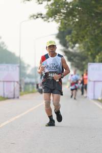 BIB: 282
                            <button type="button" onclick="openModal(6358618)" class="btn btn-primary btn-sm float-right btn-popup" data-toggle="modal" data-target=".modal-high-quality">
                        <i class="fas fa-shopping-cart"></i> Add to Cart
                    </button>
                                            <button type="button" onclick="isThisMe(6358618, true)" class="btn btn-success btn-sm float-right btn-popup btn-isme hidden" data-toggle="tooltip" data-placement="bottom" title="นี่คือรูปของคุณใช่ไหม คลิกที่นี่เพื่อเอาเข้าอัลบั้ม">
                        <i class="fas fa-plus"></i> Add to album
                    </button>
                    <button type="button" onclick="isThisMe(6358618, false)" class="btn btn-warning btn-sm float-right btn-popup btn-isnotme hidden">
                        <i class="fas fa-ban"></i> Remove from album
                    </button>