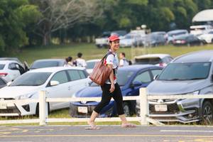 BIB: 
                            <button type="button" onclick="openModal(6359002)" class="btn btn-primary btn-sm float-right btn-popup" data-toggle="modal" data-target=".modal-high-quality">
                        <i class="fas fa-shopping-cart"></i> Add to Cart
                    </button>
                                            <button type="button" onclick="isThisMe(6359002, true)" class="btn btn-success btn-sm float-right btn-popup btn-isme hidden" data-toggle="tooltip" data-placement="bottom" title="นี่คือรูปของคุณใช่ไหม คลิกที่นี่เพื่อเอาเข้าอัลบั้ม">
                        <i class="fas fa-plus"></i> Add to album
                    </button>
                    <button type="button" onclick="isThisMe(6359002, false)" class="btn btn-warning btn-sm float-right btn-popup btn-isnotme hidden">
                        <i class="fas fa-ban"></i> Remove from album
                    </button>