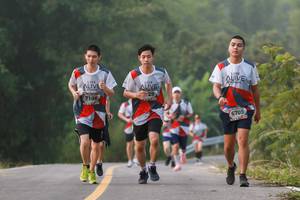 BIB: 7106, 6705
                            <button type="button" onclick="openModal(6359543)" class="btn btn-primary btn-sm float-right btn-popup" data-toggle="modal" data-target=".modal-high-quality">
                        <i class="fas fa-shopping-cart"></i> Add to Cart
                    </button>
                                            <button type="button" onclick="isThisMe(6359543, true)" class="btn btn-success btn-sm float-right btn-popup btn-isme hidden" data-toggle="tooltip" data-placement="bottom" title="นี่คือรูปของคุณใช่ไหม คลิกที่นี่เพื่อเอาเข้าอัลบั้ม">
                        <i class="fas fa-plus"></i> Add to album
                    </button>
                    <button type="button" onclick="isThisMe(6359543, false)" class="btn btn-warning btn-sm float-right btn-popup btn-isnotme hidden">
                        <i class="fas fa-ban"></i> Remove from album
                    </button>