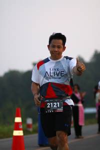 BIB: 2121, 128
                            <button type="button" onclick="openModal(6346026)" class="btn btn-primary btn-sm float-right btn-popup" data-toggle="modal" data-target=".modal-high-quality">
                        <i class="fas fa-shopping-cart"></i> Add to Cart
                    </button>
                                            <button type="button" onclick="isThisMe(6346026, true)" class="btn btn-success btn-sm float-right btn-popup btn-isme hidden" data-toggle="tooltip" data-placement="bottom" title="นี่คือรูปของคุณใช่ไหม คลิกที่นี่เพื่อเอาเข้าอัลบั้ม">
                        <i class="fas fa-plus"></i> Add to album
                    </button>
                    <button type="button" onclick="isThisMe(6346026, false)" class="btn btn-warning btn-sm float-right btn-popup btn-isnotme hidden">
                        <i class="fas fa-ban"></i> Remove from album
                    </button>