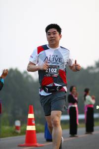 BIB: 2102, 128
                            <button type="button" onclick="openModal(6346400)" class="btn btn-primary btn-sm float-right btn-popup" data-toggle="modal" data-target=".modal-high-quality">
                        <i class="fas fa-shopping-cart"></i> Add to Cart
                    </button>
                                            <button type="button" onclick="isThisMe(6346400, true)" class="btn btn-success btn-sm float-right btn-popup btn-isme hidden" data-toggle="tooltip" data-placement="bottom" title="นี่คือรูปของคุณใช่ไหม คลิกที่นี่เพื่อเอาเข้าอัลบั้ม">
                        <i class="fas fa-plus"></i> Add to album
                    </button>
                    <button type="button" onclick="isThisMe(6346400, false)" class="btn btn-warning btn-sm float-right btn-popup btn-isnotme hidden">
                        <i class="fas fa-ban"></i> Remove from album
                    </button>