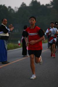 BIB: 221
                            <button type="button" onclick="openModal(6345981)" class="btn btn-primary btn-sm float-right btn-popup" data-toggle="modal" data-target=".modal-high-quality">
                        <i class="fas fa-shopping-cart"></i> Add to Cart
                    </button>
                                            <button type="button" onclick="isThisMe(6345981, true)" class="btn btn-success btn-sm float-right btn-popup btn-isme hidden" data-toggle="tooltip" data-placement="bottom" title="นี่คือรูปของคุณใช่ไหม คลิกที่นี่เพื่อเอาเข้าอัลบั้ม">
                        <i class="fas fa-plus"></i> Add to album
                    </button>
                    <button type="button" onclick="isThisMe(6345981, false)" class="btn btn-warning btn-sm float-right btn-popup btn-isnotme hidden">
                        <i class="fas fa-ban"></i> Remove from album
                    </button>