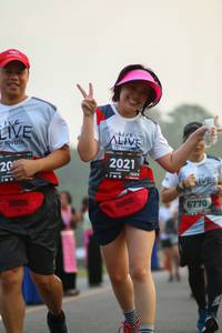 BIB: 2021, 6770
                            <button type="button" onclick="openModal(6349155)" class="btn btn-primary btn-sm float-right btn-popup" data-toggle="modal" data-target=".modal-high-quality">
                        <i class="fas fa-shopping-cart"></i> Add to Cart
                    </button>
                                            <button type="button" onclick="isThisMe(6349155, true)" class="btn btn-success btn-sm float-right btn-popup btn-isme hidden" data-toggle="tooltip" data-placement="bottom" title="นี่คือรูปของคุณใช่ไหม คลิกที่นี่เพื่อเอาเข้าอัลบั้ม">
                        <i class="fas fa-plus"></i> Add to album
                    </button>
                    <button type="button" onclick="isThisMe(6349155, false)" class="btn btn-warning btn-sm float-right btn-popup btn-isnotme hidden">
                        <i class="fas fa-ban"></i> Remove from album
                    </button>