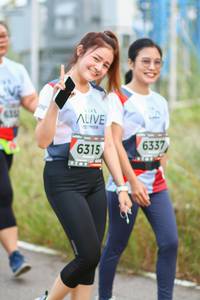 BIB: 6337, 6315
                            <button type="button" onclick="openModal(6353568)" class="btn btn-primary btn-sm float-right btn-popup" data-toggle="modal" data-target=".modal-high-quality">
                        <i class="fas fa-shopping-cart"></i> Add to Cart
                    </button>
                                            <button type="button" onclick="isThisMe(6353568, true)" class="btn btn-success btn-sm float-right btn-popup btn-isme hidden" data-toggle="tooltip" data-placement="bottom" title="นี่คือรูปของคุณใช่ไหม คลิกที่นี่เพื่อเอาเข้าอัลบั้ม">
                        <i class="fas fa-plus"></i> Add to album
                    </button>
                    <button type="button" onclick="isThisMe(6353568, false)" class="btn btn-warning btn-sm float-right btn-popup btn-isnotme hidden">
                        <i class="fas fa-ban"></i> Remove from album
                    </button>