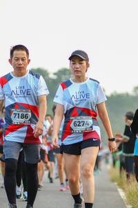 BIB: 7186, 6274
                            <button type="button" onclick="openModal(6352452)" class="btn btn-primary btn-sm float-right btn-popup" data-toggle="modal" data-target=".modal-high-quality">
                        <i class="fas fa-shopping-cart"></i> Add to Cart
                    </button>
                                            <button type="button" onclick="isThisMe(6352452, true)" class="btn btn-success btn-sm float-right btn-popup btn-isme hidden" data-toggle="tooltip" data-placement="bottom" title="นี่คือรูปของคุณใช่ไหม คลิกที่นี่เพื่อเอาเข้าอัลบั้ม">
                        <i class="fas fa-plus"></i> Add to album
                    </button>
                    <button type="button" onclick="isThisMe(6352452, false)" class="btn btn-warning btn-sm float-right btn-popup btn-isnotme hidden">
                        <i class="fas fa-ban"></i> Remove from album
                    </button>