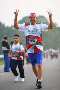 BIB: 7152, 6971
                            <button type="button" onclick="openModal(6352986)" class="btn btn-primary btn-sm float-right btn-popup" data-toggle="modal" data-target=".modal-high-quality">
                        <i class="fas fa-shopping-cart"></i> Add to Cart
                    </button>
                                            <button type="button" onclick="isThisMe(6352986, true)" class="btn btn-success btn-sm float-right btn-popup btn-isme hidden" data-toggle="tooltip" data-placement="bottom" title="นี่คือรูปของคุณใช่ไหม คลิกที่นี่เพื่อเอาเข้าอัลบั้ม">
                        <i class="fas fa-plus"></i> Add to album
                    </button>
                    <button type="button" onclick="isThisMe(6352986, false)" class="btn btn-warning btn-sm float-right btn-popup btn-isnotme hidden">
                        <i class="fas fa-ban"></i> Remove from album
                    </button>