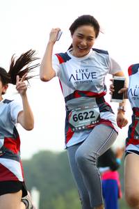 BIB: 6622
                            <button type="button" onclick="openModal(6351558)" class="btn btn-primary btn-sm float-right btn-popup" data-toggle="modal" data-target=".modal-high-quality">
                        <i class="fas fa-shopping-cart"></i> Add to Cart
                    </button>
                                            <button type="button" onclick="isThisMe(6351558, true)" class="btn btn-success btn-sm float-right btn-popup btn-isme hidden" data-toggle="tooltip" data-placement="bottom" title="นี่คือรูปของคุณใช่ไหม คลิกที่นี่เพื่อเอาเข้าอัลบั้ม">
                        <i class="fas fa-plus"></i> Add to album
                    </button>
                    <button type="button" onclick="isThisMe(6351558, false)" class="btn btn-warning btn-sm float-right btn-popup btn-isnotme hidden">
                        <i class="fas fa-ban"></i> Remove from album
                    </button>