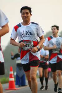 BIB: 015, 760
                            <button type="button" onclick="openModal(6348801)" class="btn btn-primary btn-sm float-right btn-popup" data-toggle="modal" data-target=".modal-high-quality">
                        <i class="fas fa-shopping-cart"></i> Add to Cart
                    </button>
                                            <button type="button" onclick="isThisMe(6348801, true)" class="btn btn-success btn-sm float-right btn-popup btn-isme hidden" data-toggle="tooltip" data-placement="bottom" title="นี่คือรูปของคุณใช่ไหม คลิกที่นี่เพื่อเอาเข้าอัลบั้ม">
                        <i class="fas fa-plus"></i> Add to album
                    </button>
                    <button type="button" onclick="isThisMe(6348801, false)" class="btn btn-warning btn-sm float-right btn-popup btn-isnotme hidden">
                        <i class="fas fa-ban"></i> Remove from album
                    </button>