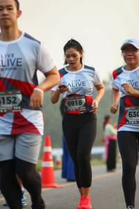 BIB: 152, 6918, 630
                            <button type="button" onclick="openModal(6350527)" class="btn btn-primary btn-sm float-right btn-popup" data-toggle="modal" data-target=".modal-high-quality">
                        <i class="fas fa-shopping-cart"></i> Add to Cart
                    </button>
                                            <button type="button" onclick="isThisMe(6350527, true)" class="btn btn-success btn-sm float-right btn-popup btn-isme hidden" data-toggle="tooltip" data-placement="bottom" title="นี่คือรูปของคุณใช่ไหม คลิกที่นี่เพื่อเอาเข้าอัลบั้ม">
                        <i class="fas fa-plus"></i> Add to album
                    </button>
                    <button type="button" onclick="isThisMe(6350527, false)" class="btn btn-warning btn-sm float-right btn-popup btn-isnotme hidden">
                        <i class="fas fa-ban"></i> Remove from album
                    </button>