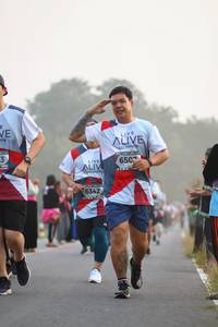 BIB: 650, 6342
                            <button type="button" onclick="openModal(6348169)" class="btn btn-primary btn-sm float-right btn-popup" data-toggle="modal" data-target=".modal-high-quality">
                        <i class="fas fa-shopping-cart"></i> Add to Cart
                    </button>
                                            <button type="button" onclick="isThisMe(6348169, true)" class="btn btn-success btn-sm float-right btn-popup btn-isme hidden" data-toggle="tooltip" data-placement="bottom" title="นี่คือรูปของคุณใช่ไหม คลิกที่นี่เพื่อเอาเข้าอัลบั้ม">
                        <i class="fas fa-plus"></i> Add to album
                    </button>
                    <button type="button" onclick="isThisMe(6348169, false)" class="btn btn-warning btn-sm float-right btn-popup btn-isnotme hidden">
                        <i class="fas fa-ban"></i> Remove from album
                    </button>