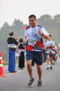 BIB: 6221
                            <button type="button" onclick="openModal(6347783)" class="btn btn-primary btn-sm float-right btn-popup" data-toggle="modal" data-target=".modal-high-quality">
                        <i class="fas fa-shopping-cart"></i> Add to Cart
                    </button>
                                            <button type="button" onclick="isThisMe(6347783, true)" class="btn btn-success btn-sm float-right btn-popup btn-isme hidden" data-toggle="tooltip" data-placement="bottom" title="นี่คือรูปของคุณใช่ไหม คลิกที่นี่เพื่อเอาเข้าอัลบั้ม">
                        <i class="fas fa-plus"></i> Add to album
                    </button>
                    <button type="button" onclick="isThisMe(6347783, false)" class="btn btn-warning btn-sm float-right btn-popup btn-isnotme hidden">
                        <i class="fas fa-ban"></i> Remove from album
                    </button>