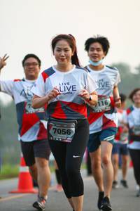 BIB: 116, 7056
                            <button type="button" onclick="openModal(6351127)" class="btn btn-primary btn-sm float-right btn-popup" data-toggle="modal" data-target=".modal-high-quality">
                        <i class="fas fa-shopping-cart"></i> Add to Cart
                    </button>
                                            <button type="button" onclick="isThisMe(6351127, true)" class="btn btn-success btn-sm float-right btn-popup btn-isme hidden" data-toggle="tooltip" data-placement="bottom" title="นี่คือรูปของคุณใช่ไหม คลิกที่นี่เพื่อเอาเข้าอัลบั้ม">
                        <i class="fas fa-plus"></i> Add to album
                    </button>
                    <button type="button" onclick="isThisMe(6351127, false)" class="btn btn-warning btn-sm float-right btn-popup btn-isnotme hidden">
                        <i class="fas fa-ban"></i> Remove from album
                    </button>