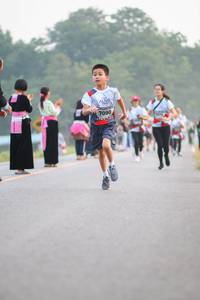 BIB: 7090
                            <button type="button" onclick="openModal(6352574)" class="btn btn-primary btn-sm float-right btn-popup" data-toggle="modal" data-target=".modal-high-quality">
                        <i class="fas fa-shopping-cart"></i> Add to Cart
                    </button>
                                            <button type="button" onclick="isThisMe(6352574, true)" class="btn btn-success btn-sm float-right btn-popup btn-isme hidden" data-toggle="tooltip" data-placement="bottom" title="นี่คือรูปของคุณใช่ไหม คลิกที่นี่เพื่อเอาเข้าอัลบั้ม">
                        <i class="fas fa-plus"></i> Add to album
                    </button>
                    <button type="button" onclick="isThisMe(6352574, false)" class="btn btn-warning btn-sm float-right btn-popup btn-isnotme hidden">
                        <i class="fas fa-ban"></i> Remove from album
                    </button>