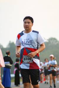 BIB: 6106
                            <button type="button" onclick="openModal(6350952)" class="btn btn-primary btn-sm float-right btn-popup" data-toggle="modal" data-target=".modal-high-quality">
                        <i class="fas fa-shopping-cart"></i> Add to Cart
                    </button>
                                            <button type="button" onclick="isThisMe(6350952, true)" class="btn btn-success btn-sm float-right btn-popup btn-isme hidden" data-toggle="tooltip" data-placement="bottom" title="นี่คือรูปของคุณใช่ไหม คลิกที่นี่เพื่อเอาเข้าอัลบั้ม">
                        <i class="fas fa-plus"></i> Add to album
                    </button>
                    <button type="button" onclick="isThisMe(6350952, false)" class="btn btn-warning btn-sm float-right btn-popup btn-isnotme hidden">
                        <i class="fas fa-ban"></i> Remove from album
                    </button>