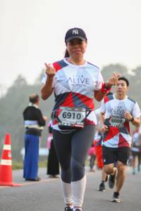 BIB: 6910, 6009
                            <button type="button" onclick="openModal(6348476)" class="btn btn-primary btn-sm float-right btn-popup" data-toggle="modal" data-target=".modal-high-quality">
                        <i class="fas fa-shopping-cart"></i> Add to Cart
                    </button>
                                            <button type="button" onclick="isThisMe(6348476, true)" class="btn btn-success btn-sm float-right btn-popup btn-isme hidden" data-toggle="tooltip" data-placement="bottom" title="นี่คือรูปของคุณใช่ไหม คลิกที่นี่เพื่อเอาเข้าอัลบั้ม">
                        <i class="fas fa-plus"></i> Add to album
                    </button>
                    <button type="button" onclick="isThisMe(6348476, false)" class="btn btn-warning btn-sm float-right btn-popup btn-isnotme hidden">
                        <i class="fas fa-ban"></i> Remove from album
                    </button>