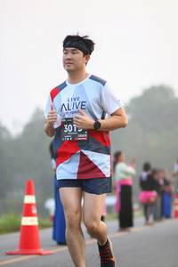 BIB: 301, 128
                            <button type="button" onclick="openModal(6347222)" class="btn btn-primary btn-sm float-right btn-popup" data-toggle="modal" data-target=".modal-high-quality">
                        <i class="fas fa-shopping-cart"></i> Add to Cart
                    </button>
                                            <button type="button" onclick="isThisMe(6347222, true)" class="btn btn-success btn-sm float-right btn-popup btn-isme hidden" data-toggle="tooltip" data-placement="bottom" title="นี่คือรูปของคุณใช่ไหม คลิกที่นี่เพื่อเอาเข้าอัลบั้ม">
                        <i class="fas fa-plus"></i> Add to album
                    </button>
                    <button type="button" onclick="isThisMe(6347222, false)" class="btn btn-warning btn-sm float-right btn-popup btn-isnotme hidden">
                        <i class="fas fa-ban"></i> Remove from album
                    </button>