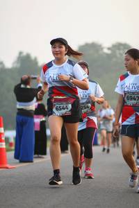 BIB: 6947, 6544, 254
                            <button type="button" onclick="openModal(6350412)" class="btn btn-primary btn-sm float-right btn-popup" data-toggle="modal" data-target=".modal-high-quality">
                        <i class="fas fa-shopping-cart"></i> Add to Cart
                    </button>
                                            <button type="button" onclick="isThisMe(6350412, true)" class="btn btn-success btn-sm float-right btn-popup btn-isme hidden" data-toggle="tooltip" data-placement="bottom" title="นี่คือรูปของคุณใช่ไหม คลิกที่นี่เพื่อเอาเข้าอัลบั้ม">
                        <i class="fas fa-plus"></i> Add to album
                    </button>
                    <button type="button" onclick="isThisMe(6350412, false)" class="btn btn-warning btn-sm float-right btn-popup btn-isnotme hidden">
                        <i class="fas fa-ban"></i> Remove from album
                    </button>