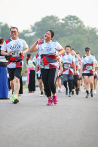 BIB: 6512, 7091
                            <button type="button" onclick="openModal(6352377)" class="btn btn-primary btn-sm float-right btn-popup" data-toggle="modal" data-target=".modal-high-quality">
                        <i class="fas fa-shopping-cart"></i> Add to Cart
                    </button>
                                            <button type="button" onclick="isThisMe(6352377, true)" class="btn btn-success btn-sm float-right btn-popup btn-isme hidden" data-toggle="tooltip" data-placement="bottom" title="นี่คือรูปของคุณใช่ไหม คลิกที่นี่เพื่อเอาเข้าอัลบั้ม">
                        <i class="fas fa-plus"></i> Add to album
                    </button>
                    <button type="button" onclick="isThisMe(6352377, false)" class="btn btn-warning btn-sm float-right btn-popup btn-isnotme hidden">
                        <i class="fas fa-ban"></i> Remove from album
                    </button>