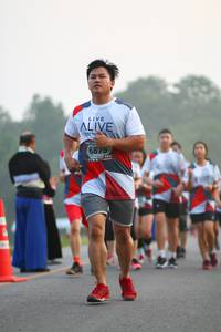 BIB: 6875
                            <button type="button" onclick="openModal(6350916)" class="btn btn-primary btn-sm float-right btn-popup" data-toggle="modal" data-target=".modal-high-quality">
                        <i class="fas fa-shopping-cart"></i> Add to Cart
                    </button>
                                            <button type="button" onclick="isThisMe(6350916, true)" class="btn btn-success btn-sm float-right btn-popup btn-isme hidden" data-toggle="tooltip" data-placement="bottom" title="นี่คือรูปของคุณใช่ไหม คลิกที่นี่เพื่อเอาเข้าอัลบั้ม">
                        <i class="fas fa-plus"></i> Add to album
                    </button>
                    <button type="button" onclick="isThisMe(6350916, false)" class="btn btn-warning btn-sm float-right btn-popup btn-isnotme hidden">
                        <i class="fas fa-ban"></i> Remove from album
                    </button>