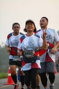 BIB: 6893, 6877
                            <button type="button" onclick="openModal(6349051)" class="btn btn-primary btn-sm float-right btn-popup" data-toggle="modal" data-target=".modal-high-quality">
                        <i class="fas fa-shopping-cart"></i> Add to Cart
                    </button>
                                            <button type="button" onclick="isThisMe(6349051, true)" class="btn btn-success btn-sm float-right btn-popup btn-isme hidden" data-toggle="tooltip" data-placement="bottom" title="นี่คือรูปของคุณใช่ไหม คลิกที่นี่เพื่อเอาเข้าอัลบั้ม">
                        <i class="fas fa-plus"></i> Add to album
                    </button>
                    <button type="button" onclick="isThisMe(6349051, false)" class="btn btn-warning btn-sm float-right btn-popup btn-isnotme hidden">
                        <i class="fas fa-ban"></i> Remove from album
                    </button>