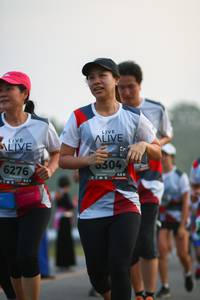 BIB: 0304, 6276
                            <button type="button" onclick="openModal(6350663)" class="btn btn-primary btn-sm float-right btn-popup" data-toggle="modal" data-target=".modal-high-quality">
                        <i class="fas fa-shopping-cart"></i> Add to Cart
                    </button>
                                            <button type="button" onclick="isThisMe(6350663, true)" class="btn btn-success btn-sm float-right btn-popup btn-isme hidden" data-toggle="tooltip" data-placement="bottom" title="นี่คือรูปของคุณใช่ไหม คลิกที่นี่เพื่อเอาเข้าอัลบั้ม">
                        <i class="fas fa-plus"></i> Add to album
                    </button>
                    <button type="button" onclick="isThisMe(6350663, false)" class="btn btn-warning btn-sm float-right btn-popup btn-isnotme hidden">
                        <i class="fas fa-ban"></i> Remove from album
                    </button>