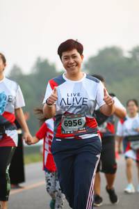 BIB: 6956
                            <button type="button" onclick="openModal(6353102)" class="btn btn-primary btn-sm float-right btn-popup" data-toggle="modal" data-target=".modal-high-quality">
                        <i class="fas fa-shopping-cart"></i> Add to Cart
                    </button>
                                            <button type="button" onclick="isThisMe(6353102, true)" class="btn btn-success btn-sm float-right btn-popup btn-isme hidden" data-toggle="tooltip" data-placement="bottom" title="นี่คือรูปของคุณใช่ไหม คลิกที่นี่เพื่อเอาเข้าอัลบั้ม">
                        <i class="fas fa-plus"></i> Add to album
                    </button>
                    <button type="button" onclick="isThisMe(6353102, false)" class="btn btn-warning btn-sm float-right btn-popup btn-isnotme hidden">
                        <i class="fas fa-ban"></i> Remove from album
                    </button>