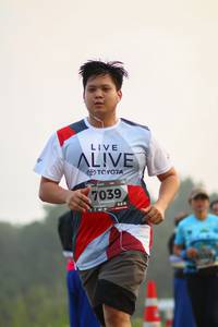 BIB: 7039
                            <button type="button" onclick="openModal(6349132)" class="btn btn-primary btn-sm float-right btn-popup" data-toggle="modal" data-target=".modal-high-quality">
                        <i class="fas fa-shopping-cart"></i> Add to Cart
                    </button>
                                            <button type="button" onclick="isThisMe(6349132, true)" class="btn btn-success btn-sm float-right btn-popup btn-isme hidden" data-toggle="tooltip" data-placement="bottom" title="นี่คือรูปของคุณใช่ไหม คลิกที่นี่เพื่อเอาเข้าอัลบั้ม">
                        <i class="fas fa-plus"></i> Add to album
                    </button>
                    <button type="button" onclick="isThisMe(6349132, false)" class="btn btn-warning btn-sm float-right btn-popup btn-isnotme hidden">
                        <i class="fas fa-ban"></i> Remove from album
                    </button>